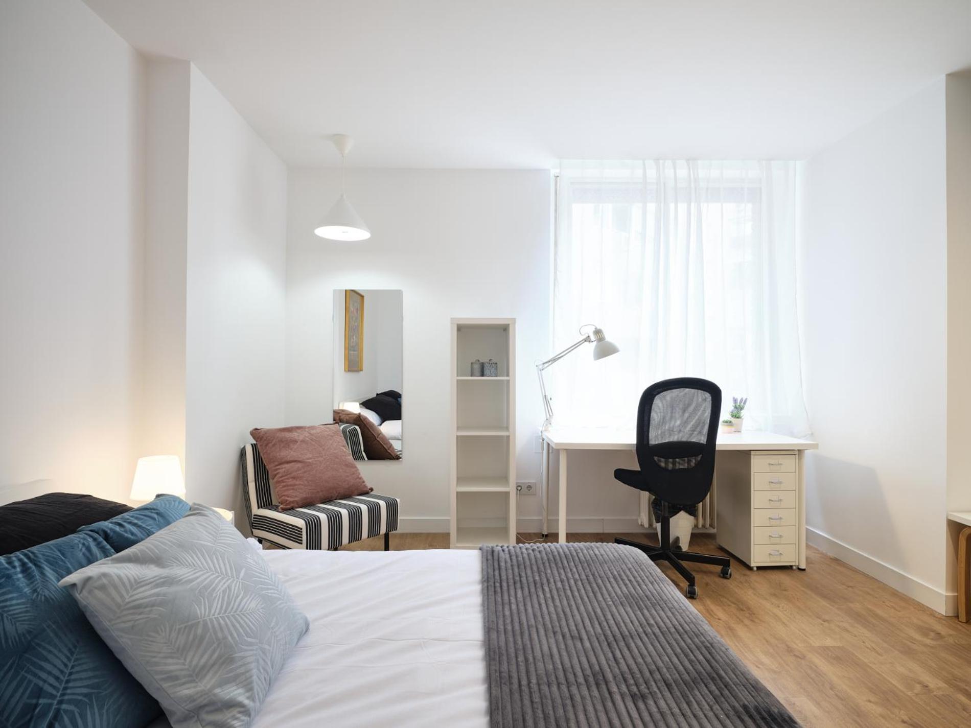 My City Home - Student Rooms In Moncloa Madrid Exterior photo